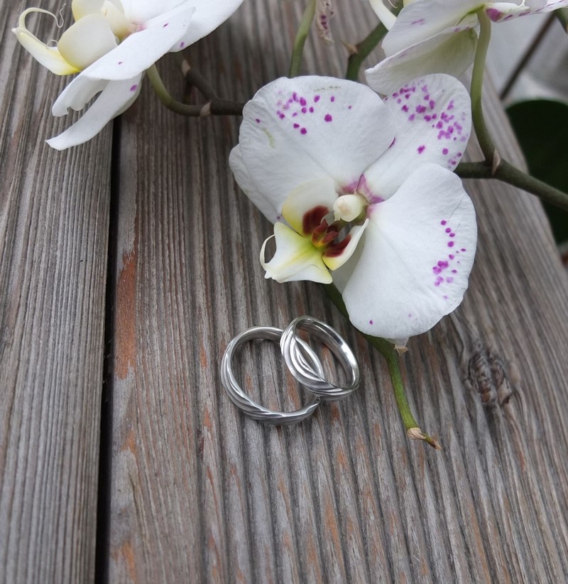 ślub wesele obrączki ślubne 2021 ślub 2021 wesele 2021 inspiracje ślubne trendy ślubne 2021 weselne 2021 Buchwic Concept Jewellery 
