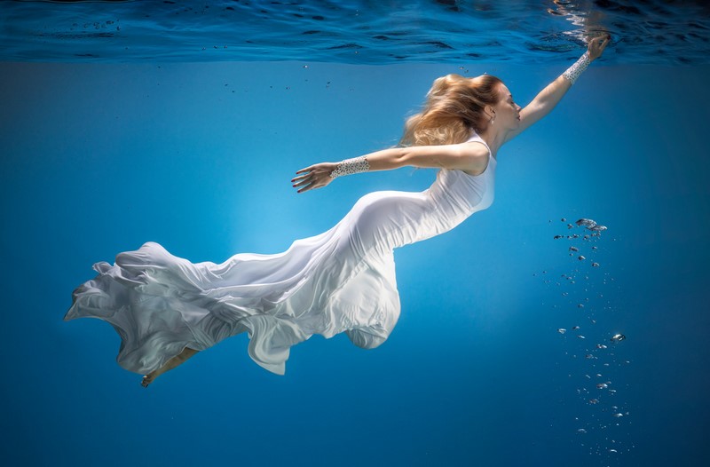 suknia ślubna ekologiczna suknia ślubna z recyklingu suknia ślubna eko Ocean Przyszłości Karolina Seeger