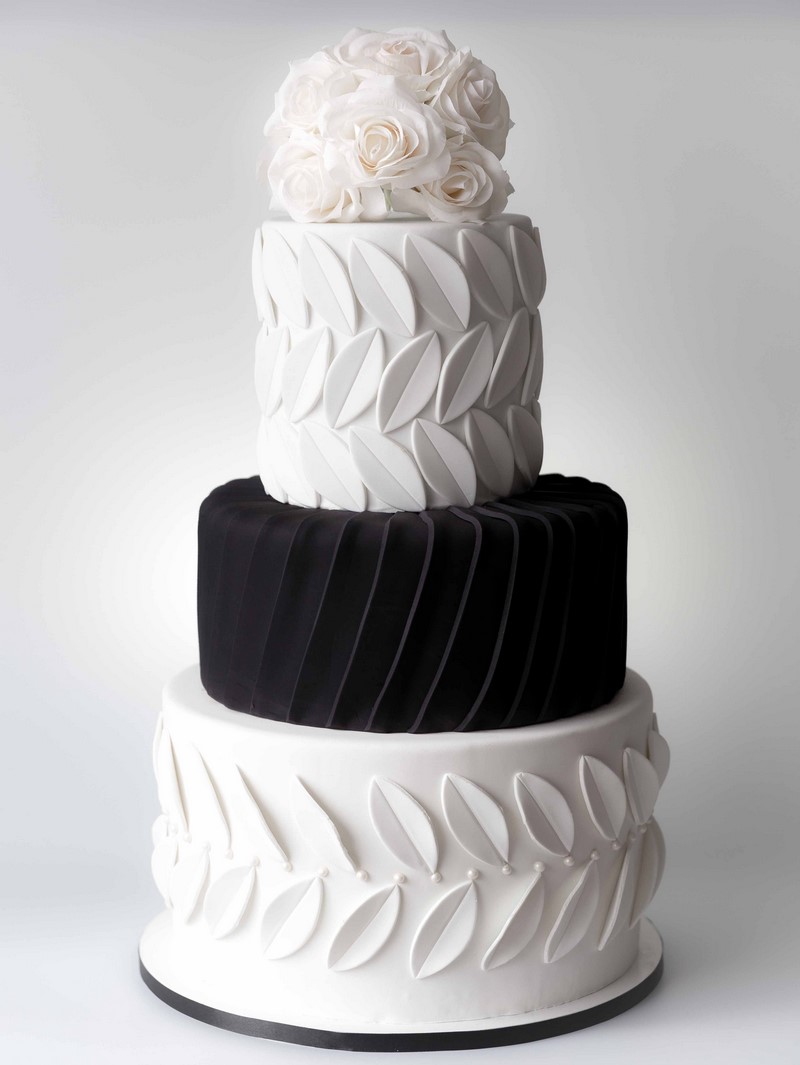 Cukiernia Artystyczna Karmelowe tort weselny torty weselne torty które zachwycają inspiracje tortowe 2021 ślub 2021 trendy w tortach 2021 