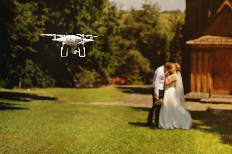 ślub wesele ceremonia zaślubin przyjęcie weselne poprawiny film&foto dron droniarze film ślubny z drona filmowiec ślubny porady inspiracje ślubne Dronlink Dronlink.com