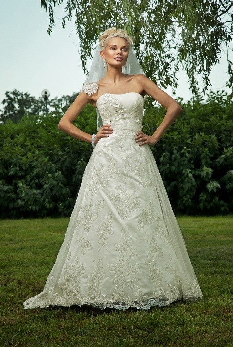 Suknia ślubna Annais Bridal, model Mia