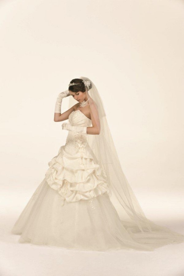 Suknia ślubna 2012, Pronuptia Paris, model Argent