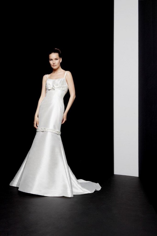 Suknia ślubna 2012, Pronuptia Paris, model: Belle