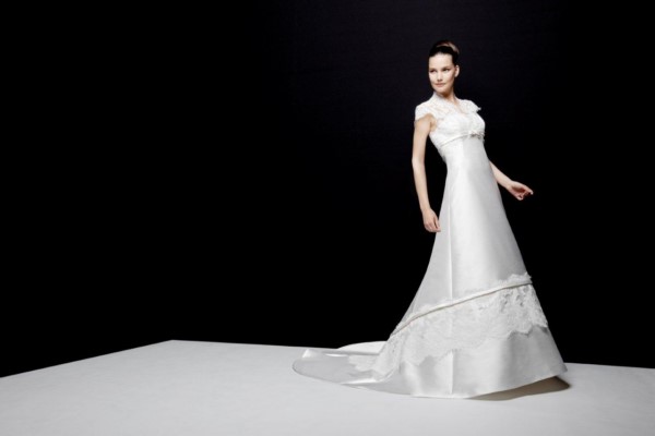Suknia ślubna 2012, Pronuptia Paris, model: Tellement