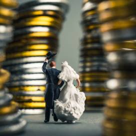 Weselny budżet topnieje? Sprawdź, czy warto wziąć pożyczkę na ślub i wesele
