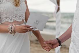 Destination wedding a własna przysięga małżeńska