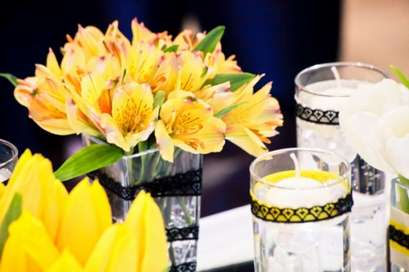 Żółte dekoracje ślubne i weselne - inspiracje florystyczne